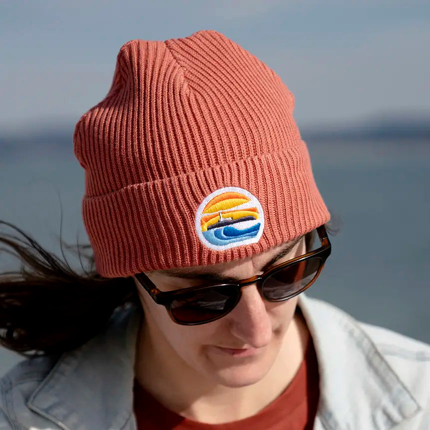 Beanie Gorro terracota parche isla mouro