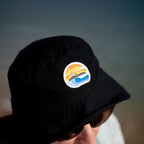 Bucket Hat Negro Parche Isla de Mouro